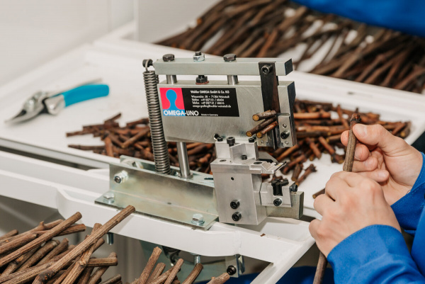 Прививочная машинка Omega Uno Прививочная машинка Omega Uno