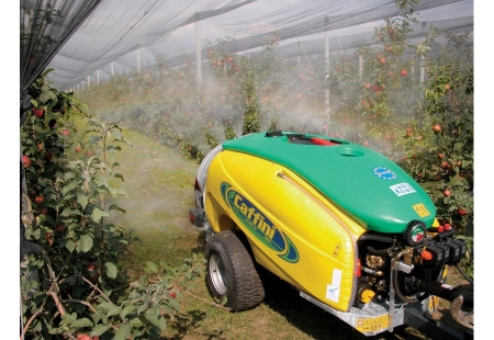 Прицепной садовый опрыскиватель CAFFINI мод. TREND PLUS 2000 Прицепной садовый опрыскиватель CAFFINI мод. TREND PLUS 2000