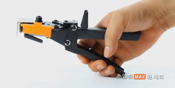 Подвязчик для кембрика MAX HR-F Подвязчик для кембрика MAX HR-F